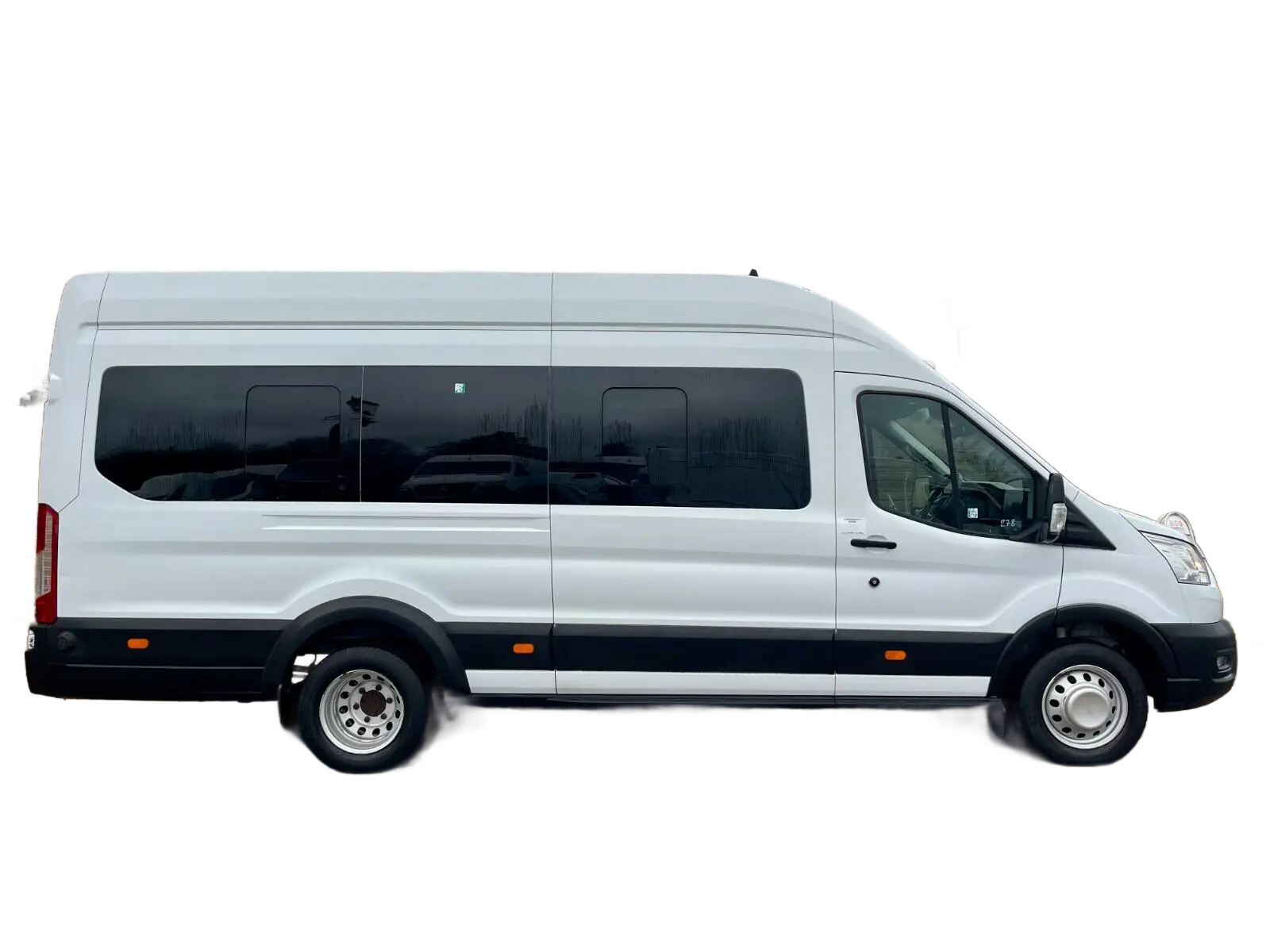 Spacious interior and luggage capacity for Heathrow airport minibus transfers